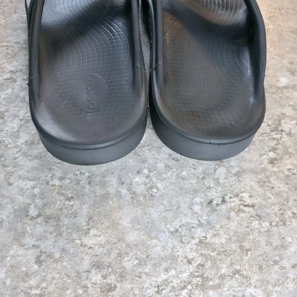 OOFOS Mens Size 13‎ Gray Sandals Slides Flip Flops Thong Beach